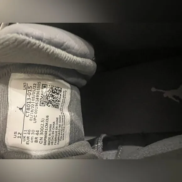 Jordan 12 Stealth 2022 Size 12 Pre-Owned СТ8013-015 Grey White